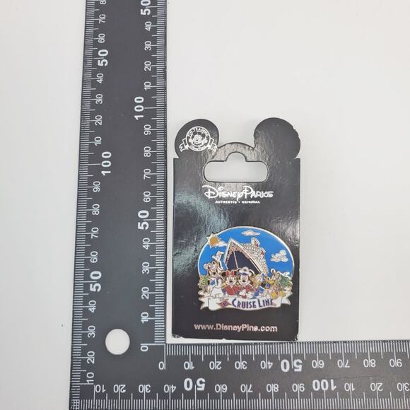 Disney Cruise Line Enamel Pin with Mickey & Friend 2008 - Picture 12 of 12